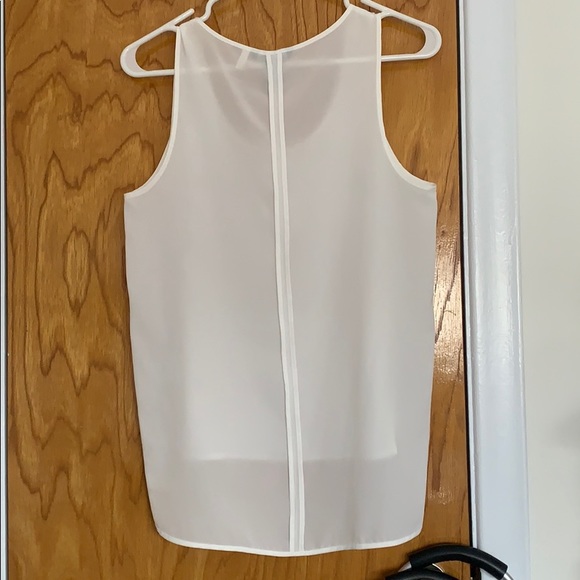 H&M // white tank blouse - Picture 2 of 3
